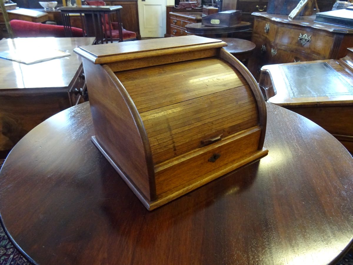 Stationary cabinet